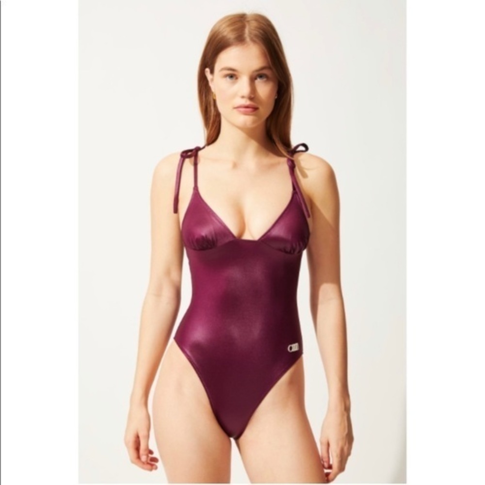 💛 NWT Solid And Striped The Olympia One Piece Swimsuit